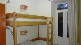 Хостелы Envoy Hostel & Tours Ереван Двухместный номер с 2 отдельными кроватями-4