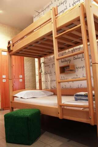 Хостелы Envoy Hostel & Tours Ереван Кровать в общем 8-местном номере-4